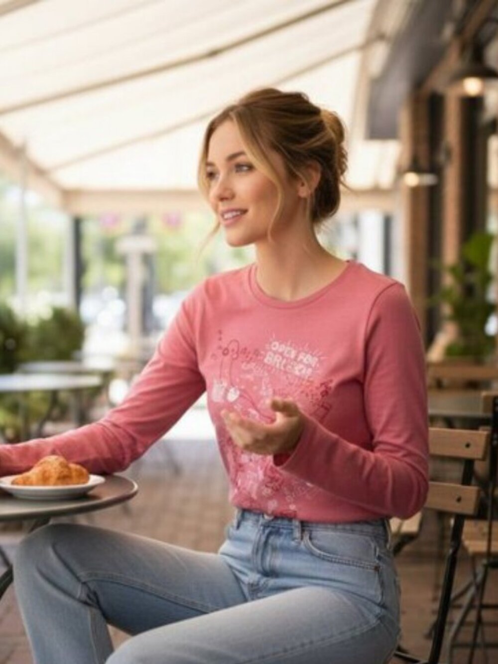 American Eagle “Open for Brunch” Graphic Tee | Size M | Rose Pink Long Sleeve